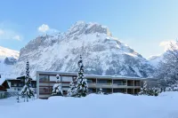 Eiger Mountain & Soul Resort Hotel dekat Camping Eigernordwand