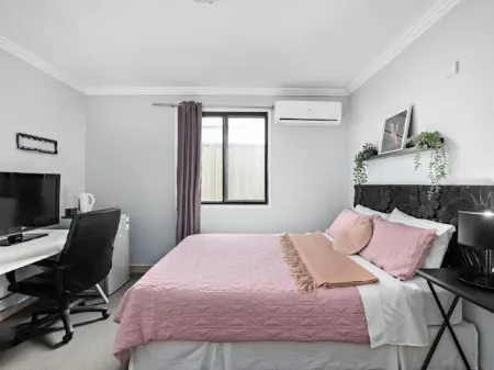 Sunny Rooms Mascot Отели в г. Маскот