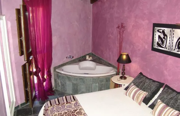 月亮門古昂特酒店