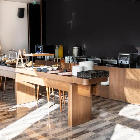 Infinity Hotel & More