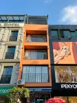 Rue Rooms