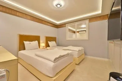 Yeongcheon Jeong Yang Hotel Hotel in zona Auno Feliz Glamping