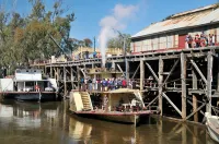 Bridges on Meninya Motel & Apartments Hotels in Moama