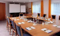Hotel Gasthof Schützen Gbr - parking