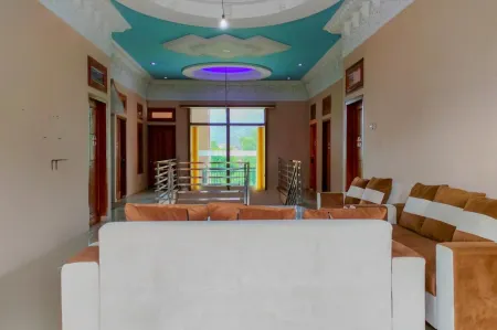 RedDoorz Near Agrowisata Kebun Teh Dieng