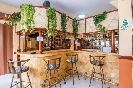 Hotel Manhattan Inn Airport Отели рядом с достопримечательностью «Крепость короля Филиппа»