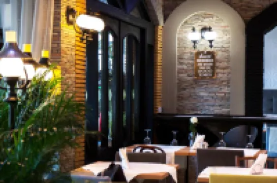 Ambra Boutique Hotel & Bistro