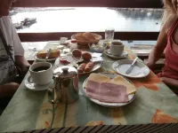 Haravgi Hotel - breakfast