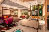 Palm Hotel