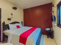 RedDoorz @ Pacet Mojokerto Hotels in Pacet