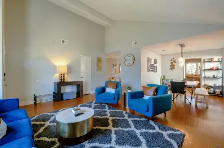 @ Marbella Lane - 4Br Home Away from Home Ldry Отели в г. Фремонт