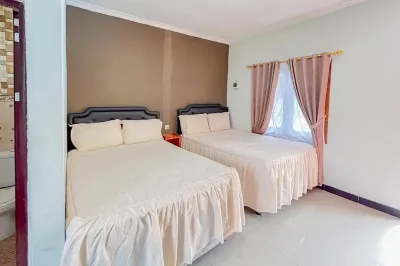 Villa Kampoeng City Wonosalam Mitra RedDoorz Hotels in Wonosalam