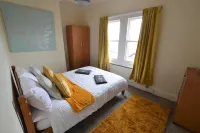 Victoria Bay - Whole Apt - 2 Bed - WiFi - Beach - Harbour - Herne Bay Hotel di Herne Bay