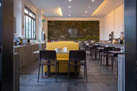 Tiby Hotel Отели рядом со станцией Modena Policlinico