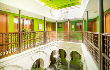 Safestay Cordoba Mezquita Catedral