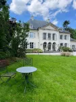 Hotel Fleur de Lys Hotels near Castle Loppem