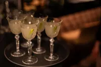 Meta Suites Historic City Living - bar