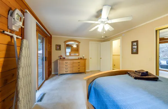 距蘋果山11英里：波洛克派恩斯度假小屋