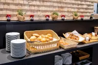 Coucou Hotel & Kuckucks-Stube (Titisee) - breakfast