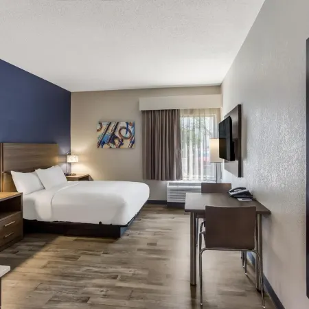 MainStay Suites Bourbonnais - Kankakee
