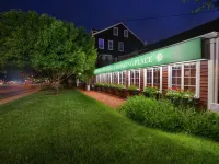 Lamies Inn & the Old Salt Tavern Hotels in Hampton