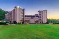 Golden Tulip Chandigarh, Panchkula Hotels in Panchkula