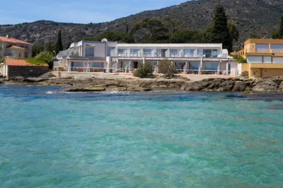 Roc Hotel - Hôtel 4 étoiles les Pieds Dans l'Eau Hotels in der Nähe von Cap Nègre Beach