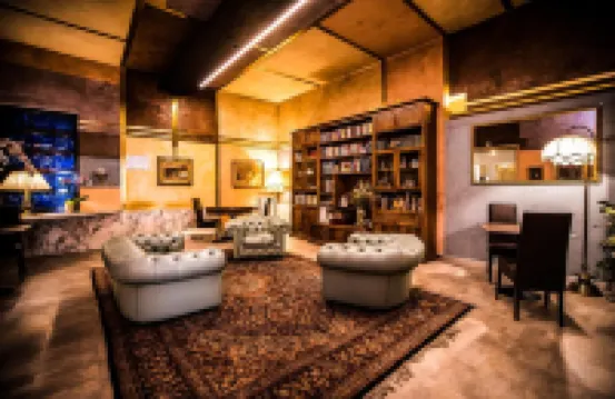 阿拉奧羅酒店 拉韋納省酒店