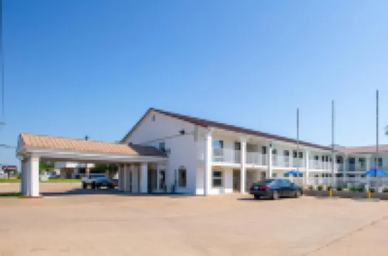 Motel 6 Bryan, TX - University Area