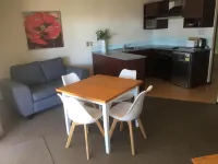Half Moon Bay Motel Hotels near Howick