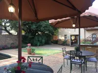 Clubview Guest House Hotels near Unitas Hospital-ER