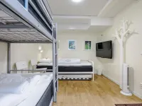 City Hostel Hotels near T-CENTRAL Station