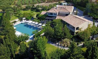 Du Côté des Olivades