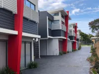 Phillip Island Townhouses Hotels in Cowes