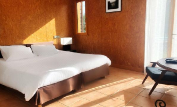 Domaine des Bories - Housity