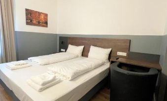 Hotel Apadana Frankfurt