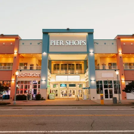 Beach Carousel Virginia Beach Отели рядом с достопримечательностью «Кроатан-Бич»