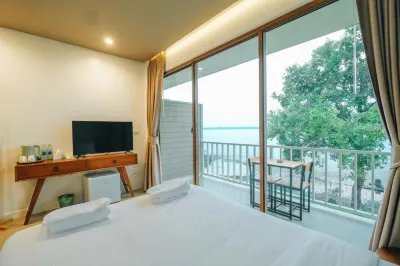 Lake House Naka Cave Hotels near Phu Langka