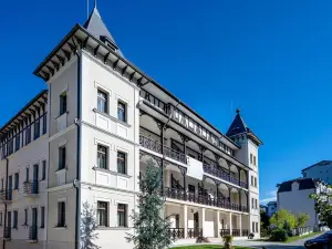 Hotel Carolin