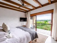 Meghauli Serai Chitwan National Park - A Taj Safari Lodge Hotels in Chitwan