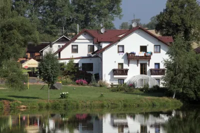 Pension Všeruby فنادق في 