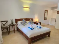Alona Garden Suites