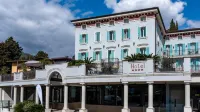 Gardone Palace Hotel - Pysäköinti