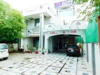 Moon Palace Hotel Lahore