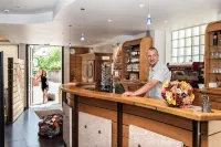 Logis Hotel Restaurant des Gorges du Tarn Hotels in Saint-Julien-dArpaon