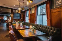 Albert Arms Hotels in Claygate