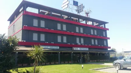 Hotel Ospite Inatteso Отели в г. Монтальто-ди-Кастро