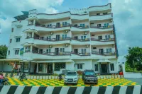 P A Resort Hotels near Fundera park - Birds park