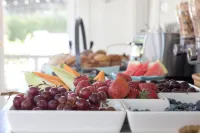 Carlisle House Inn - breakfast
