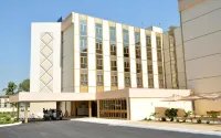 Hala Hotel & Aqua Park Hotels near Supermercado Darling Quelélé